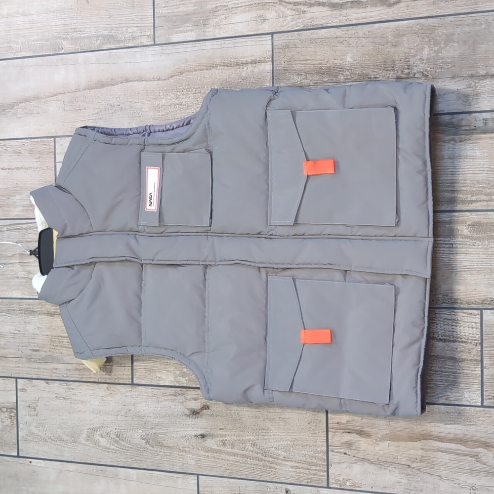 NWT Men's Forever 21 Reflective NASA Inspired Puffer Vest with Sherpa Collar